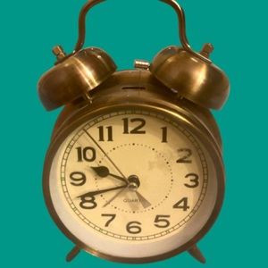 Cute Retro Clock/ Alarm